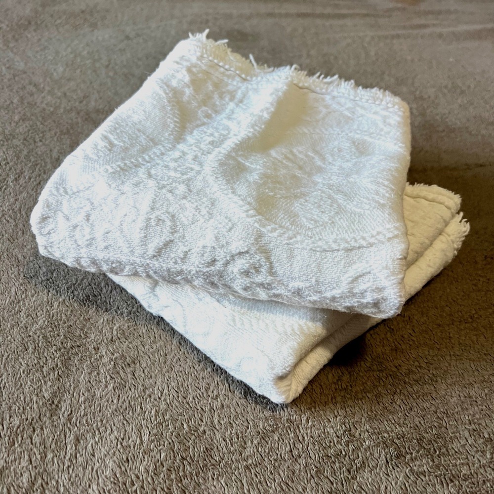 Set of 2 White Matelasse Jacquard‎ Textured Fringe Pillow Shams